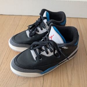 [NEW] Boys Black and Blue Jordans